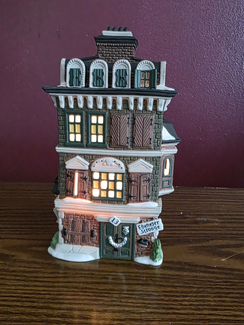 VTG Dept 56 Dickens' Village The Flat of Ebenezer Scrooge Illuminated 1989 Box